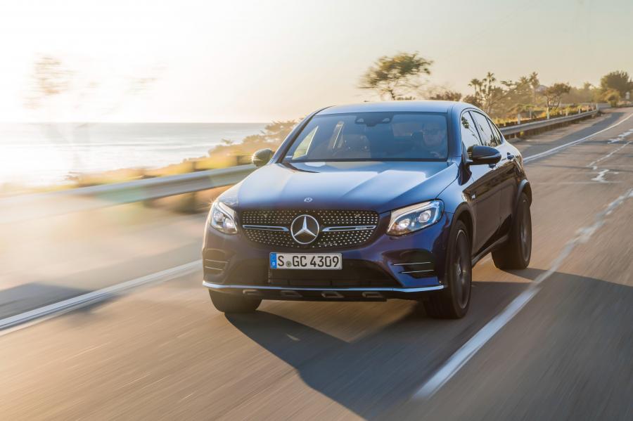  Mercedes-AMG GLC43 4Matic Coupe 2016 года  (WW) (фото 13 из 46)